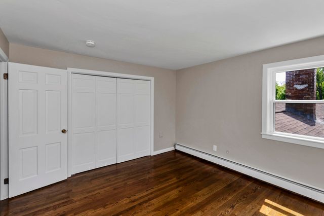 184 Pitcher St, Montgomery, MA 01085
