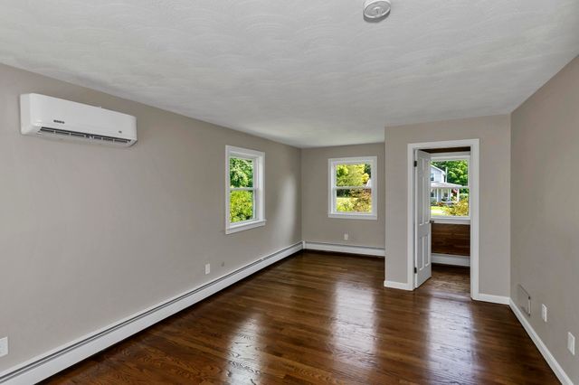 184 Pitcher St, Montgomery, MA 01085