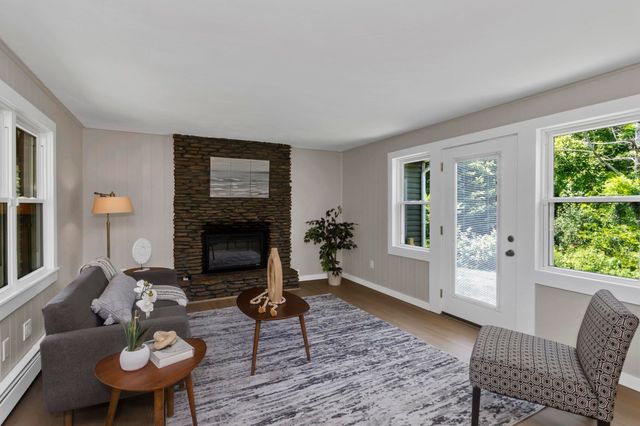 184 Pitcher St, Montgomery, MA 01085