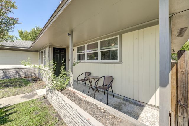 1908 Mississippi Street, Baytown, TX 77520