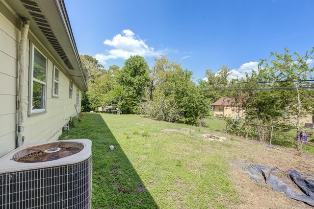 1908 Mississippi Street, Baytown, TX 77520