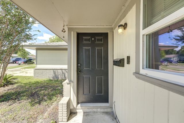 1908 Mississippi Street, Baytown, TX 77520