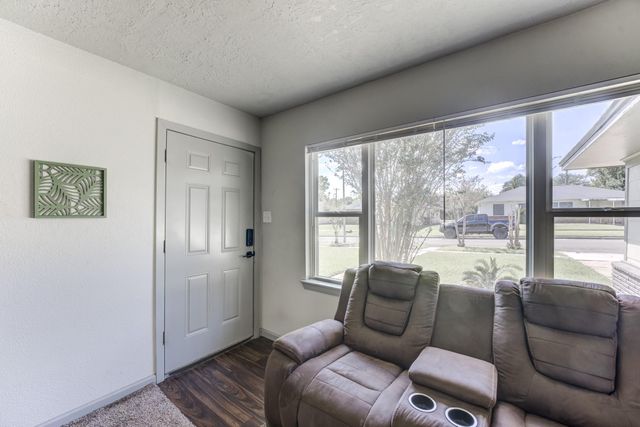 1908 Mississippi Street, Baytown, TX 77520