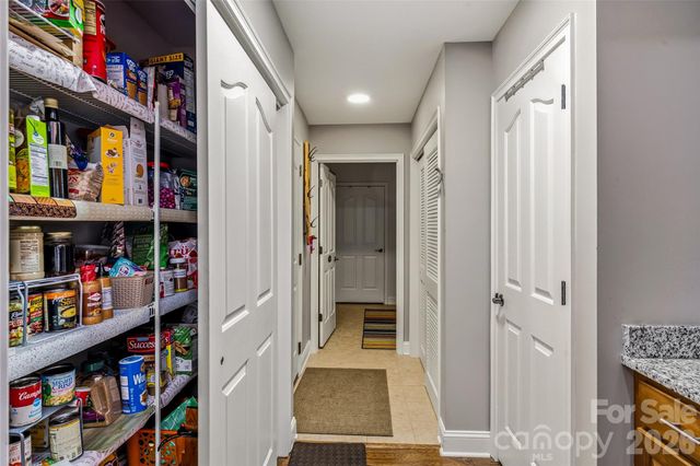174 Summerfield Place, Flat Rock, NC 28731