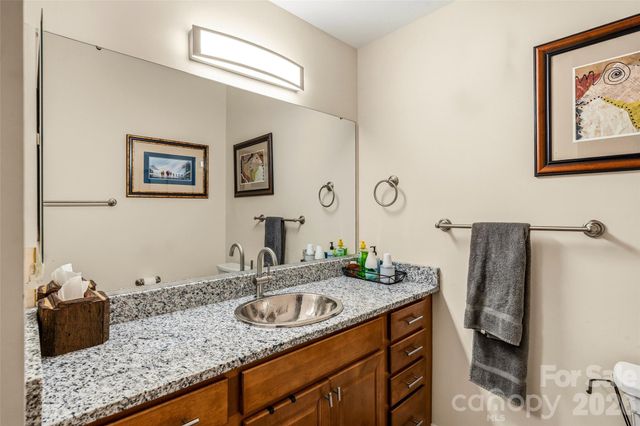174 Summerfield Place, Flat Rock, NC 28731
