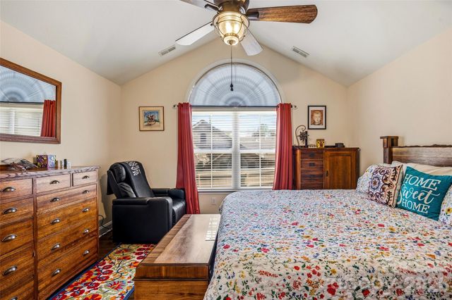174 Summerfield Place, Flat Rock, NC 28731