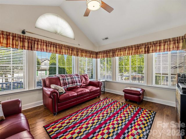 174 Summerfield Place, Flat Rock, NC 28731