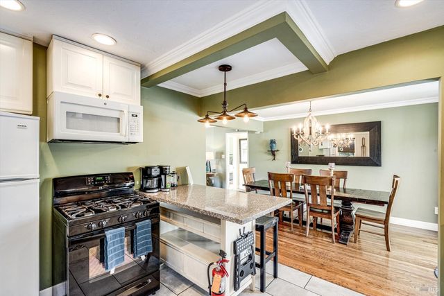 3 Highland Dr, Napa, CA 94559