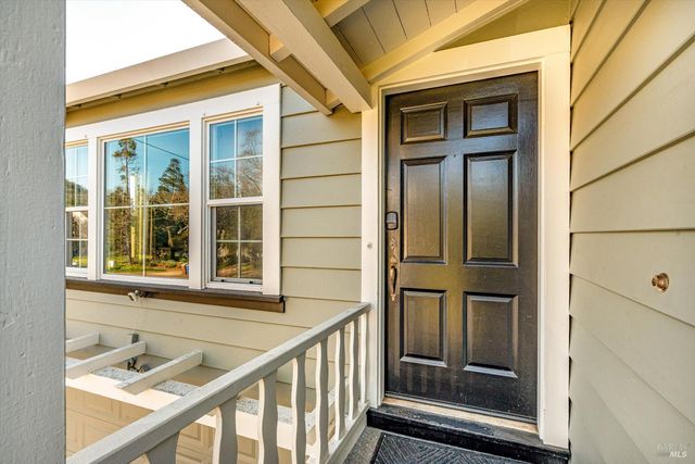 3 Highland Dr, Napa, CA 94559