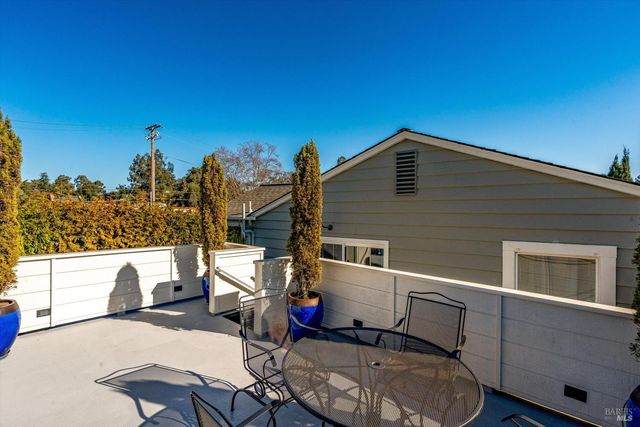 3 Highland Dr, Napa, CA 94559