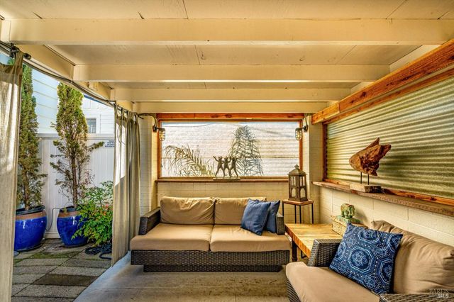 3 Highland Dr, Napa, CA 94559