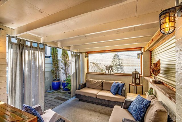 3 Highland Dr, Napa, CA 94559