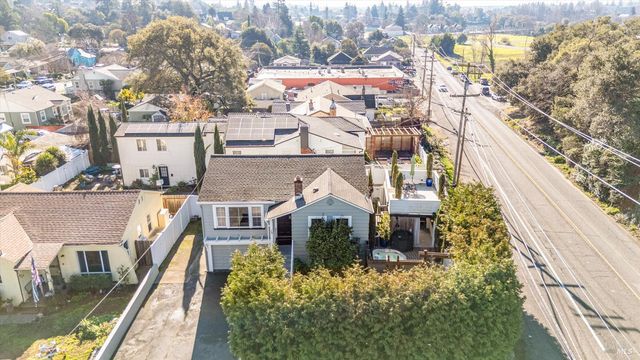 3 Highland Dr, Napa, CA 94559