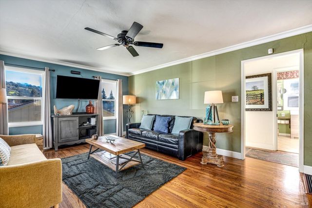 3 Highland Dr, Napa, CA 94559