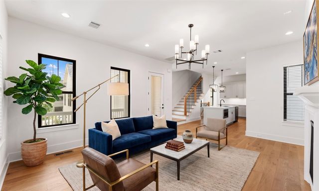 517 E 4th Street, Houston, TX 77007