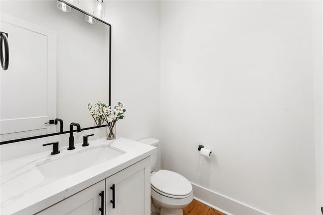 517 E 4th Street, Houston, TX 77007