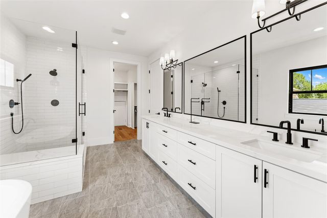 517 E 4th Street, Houston, TX 77007