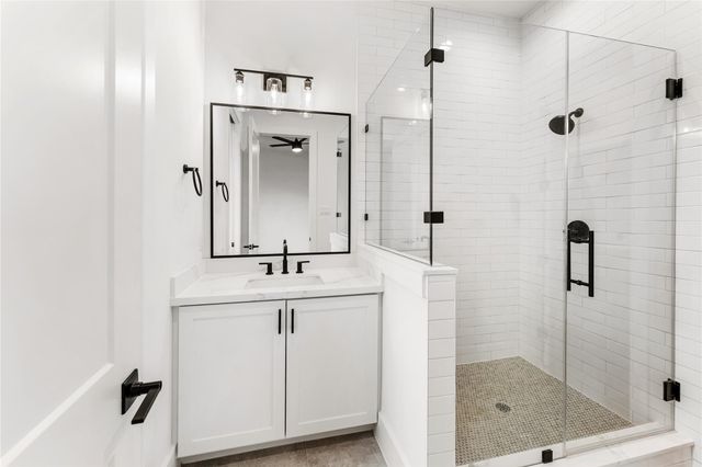 517 E 4th Street, Houston, TX 77007