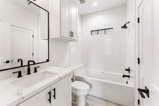 517 E 4th Street, Houston, TX 77007
