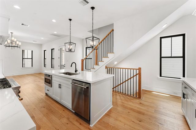517 E 4th Street, Houston, TX 77007