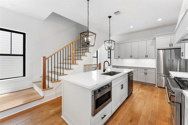 517 E 4th Street, Houston, TX 77007