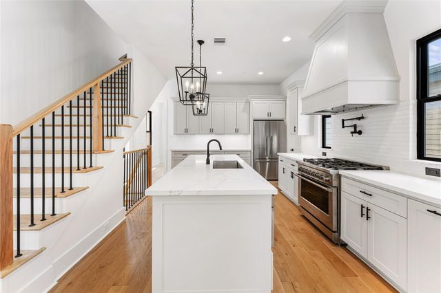 517 E 4th Street, Houston, TX 77007