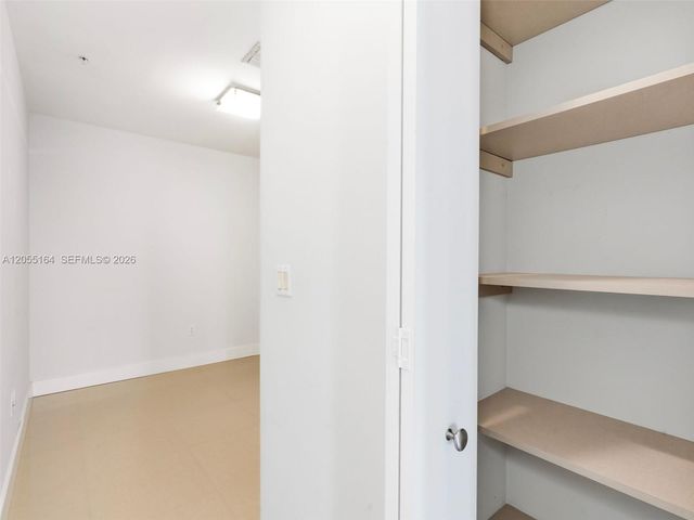 7901 Hispanola Ave 1905, North Bay Village, FL 33141