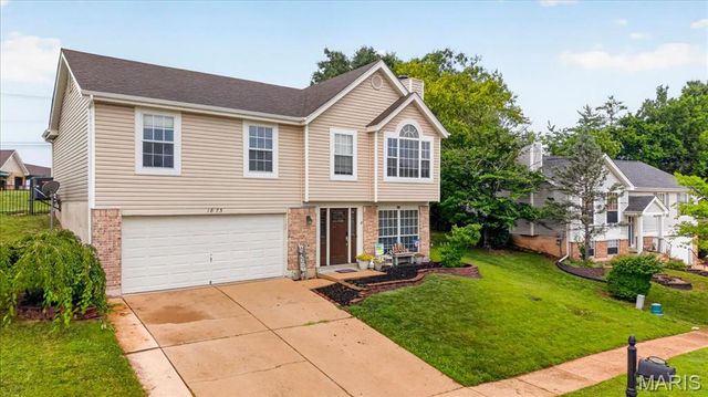 1873 Fox Pointe Drive, Arnold, MO 63010