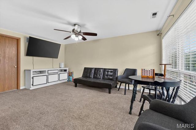 1873 Fox Pointe Drive, Arnold, MO 63010