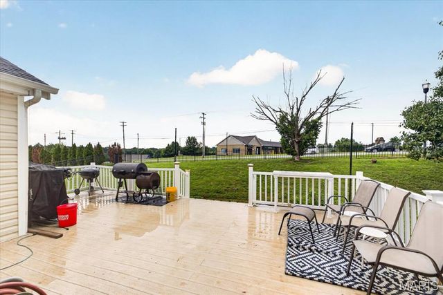 1873 Fox Pointe Drive, Arnold, MO 63010