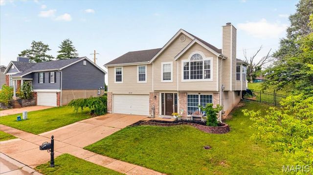 1873 Fox Pointe Drive, Arnold, MO 63010