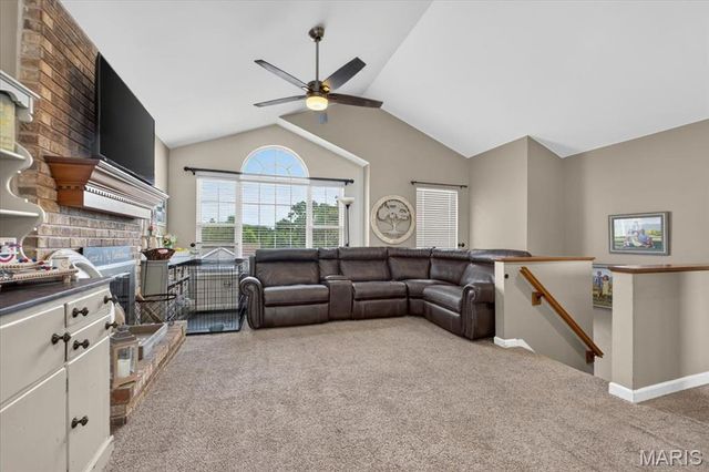1873 Fox Pointe Drive, Arnold, MO 63010