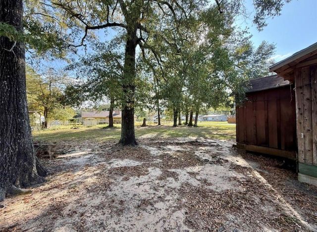 811 S Fenner Avenue, Cleveland, TX 77327