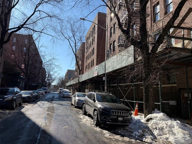 2851 Claflin Avenue, Bronx, NY 10468