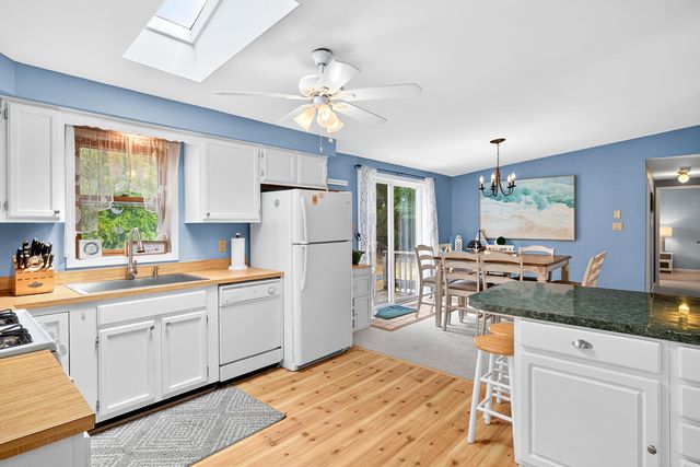 4 Coffey Lane, Dennis Port, MA 02639