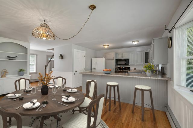 1 Muddy Pond Road, Kensington, NH 03833