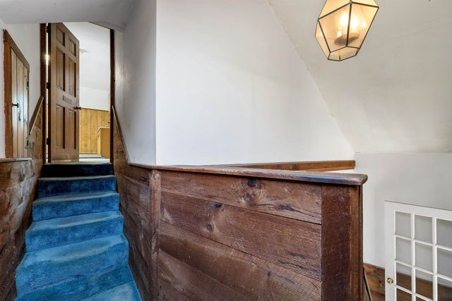 1 Muddy Pond Road, Kensington, NH 03833