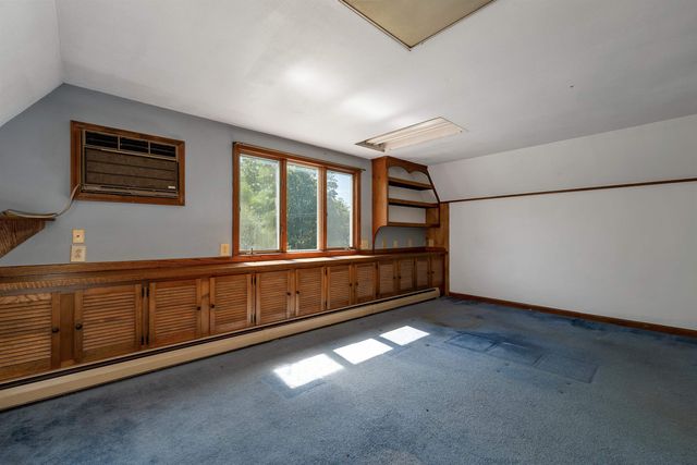 1 Muddy Pond Road, Kensington, NH 03833