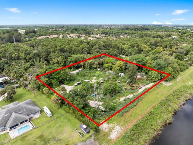 69 Armadillo Way, West Palm Beach, FL 33411