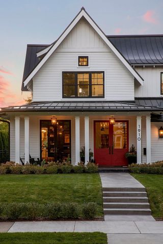 1910 Knox Avenue S, Minneapolis, MN 55403