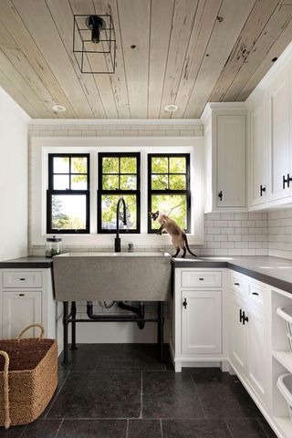 1910 Knox Avenue S, Minneapolis, MN 55403