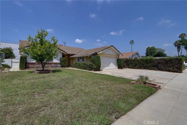 8137 Variel, Canoga Park, CA 91304
