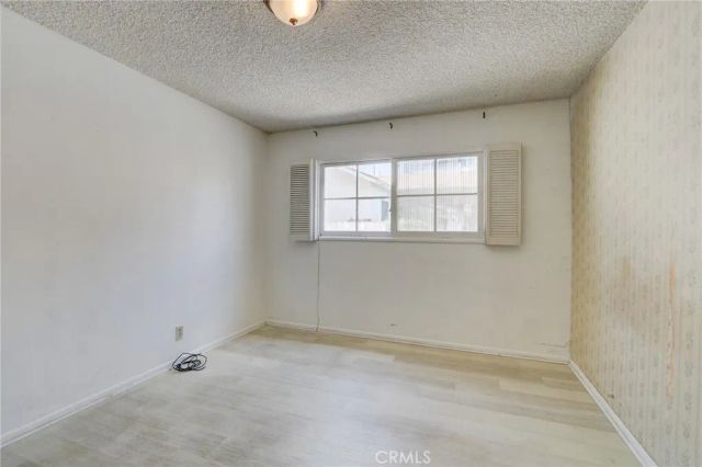 8137 Variel, Canoga Park, CA 91304