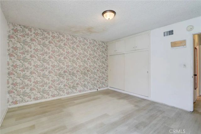 8137 Variel, Canoga Park, CA 91304