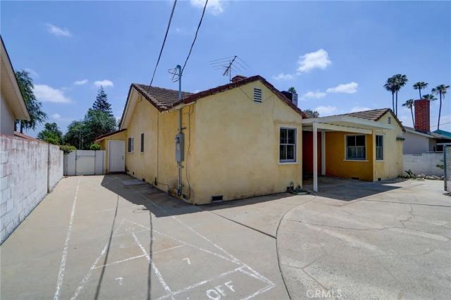 8137 Variel, Canoga Park, CA 91304