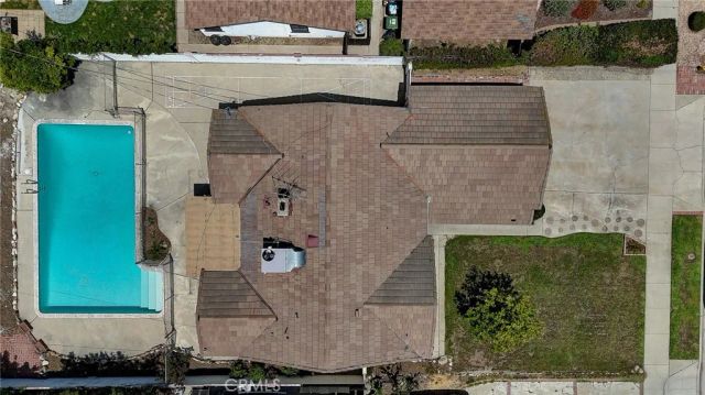 8137 Variel, Canoga Park, CA 91304
