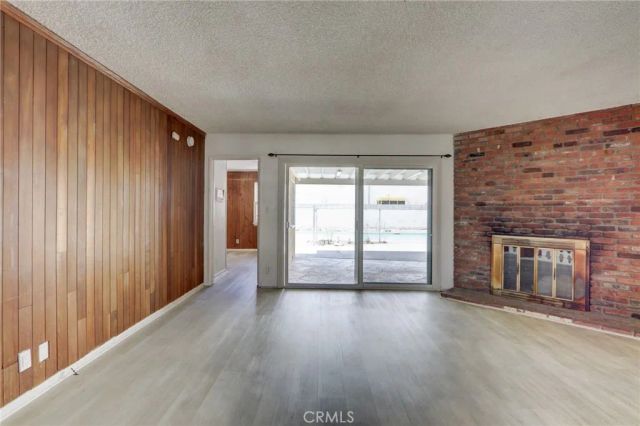 8137 Variel, Canoga Park, CA 91304