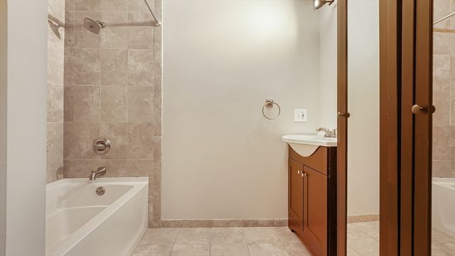 83 Waterman Ave, East Longmeadow, MA 01028