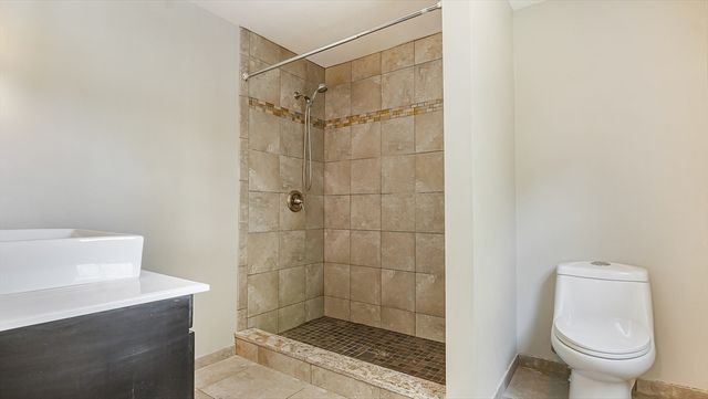 83 Waterman Ave, East Longmeadow, MA 01028