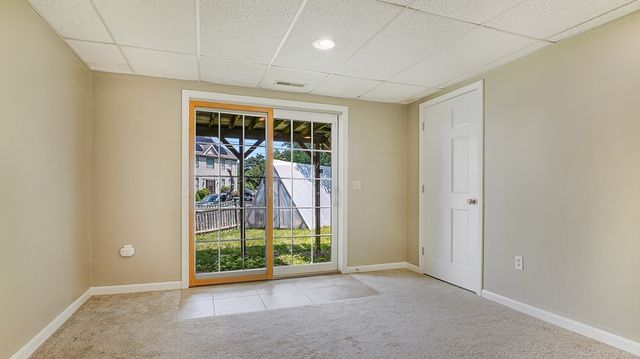 83 Waterman Ave, East Longmeadow, MA 01028